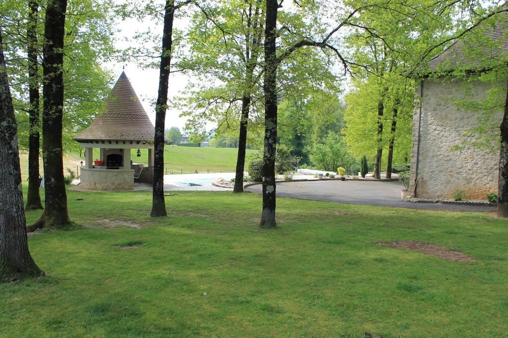Chambres D'Hotes Le Bois Trinquille Saint-Viance Exteriér fotografie